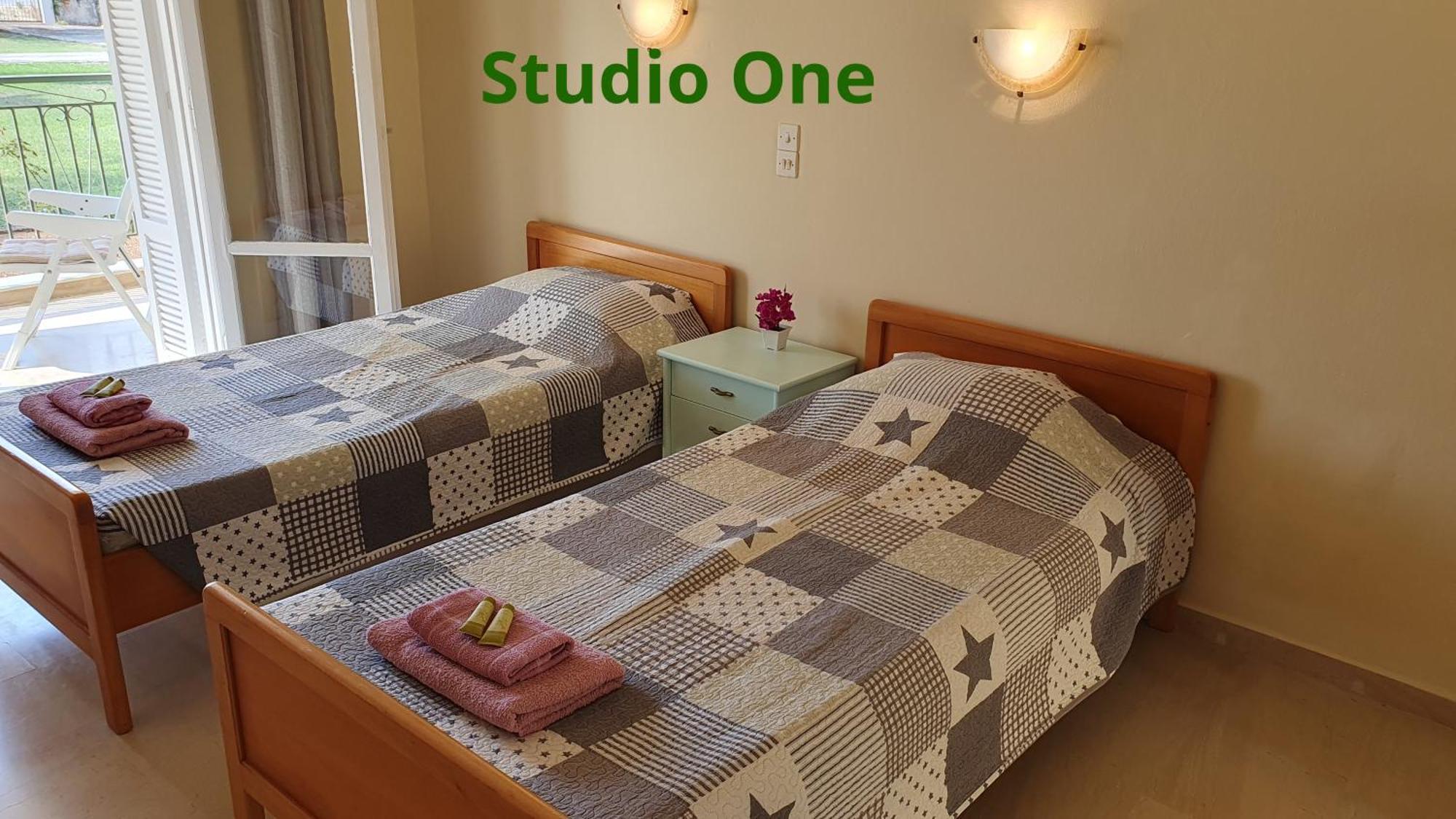 Kivotos Villa Studios 로다 객실 사진
